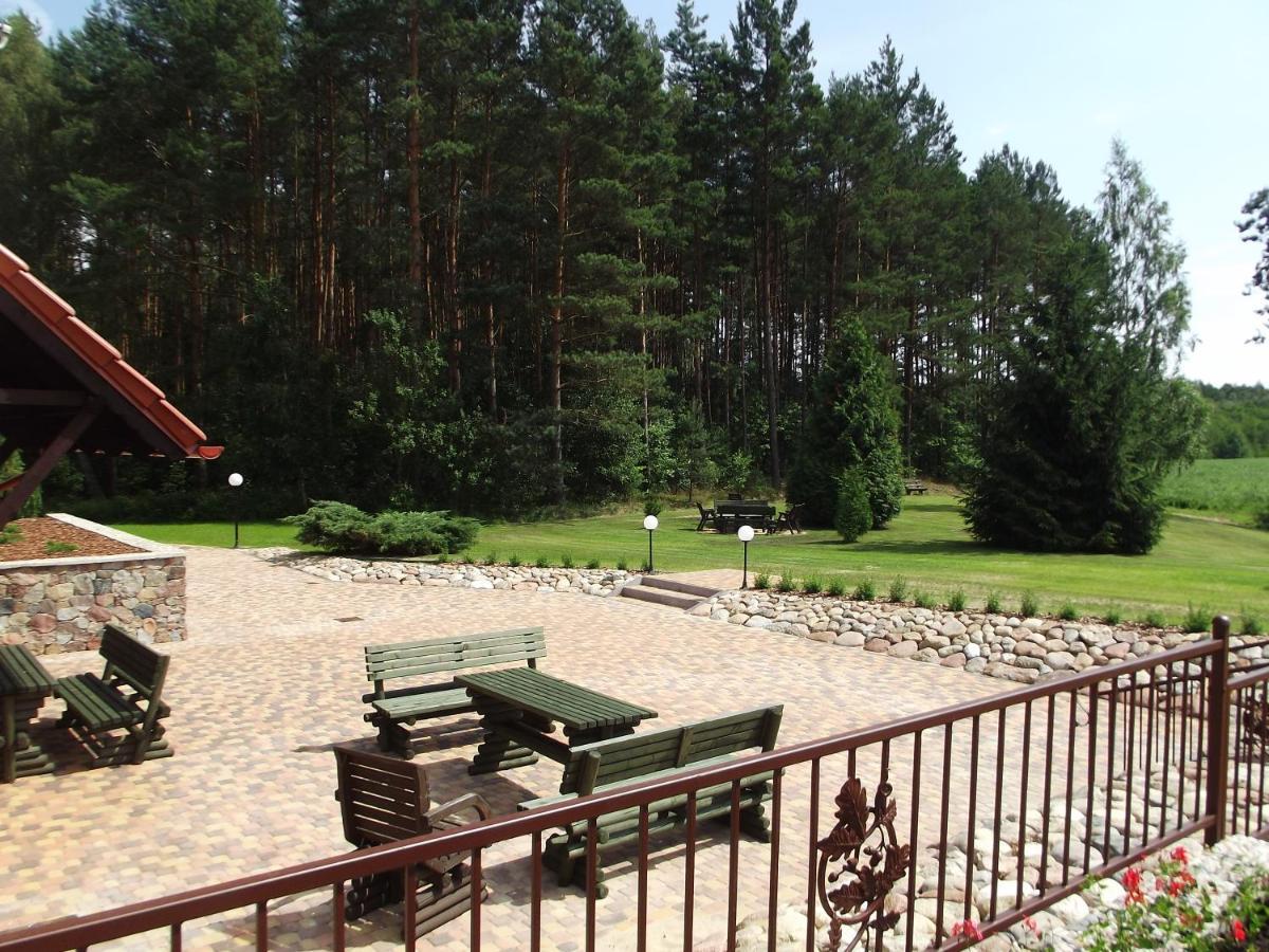 Kwatera W Lesniczowce Czarne Karszanek Exterior foto