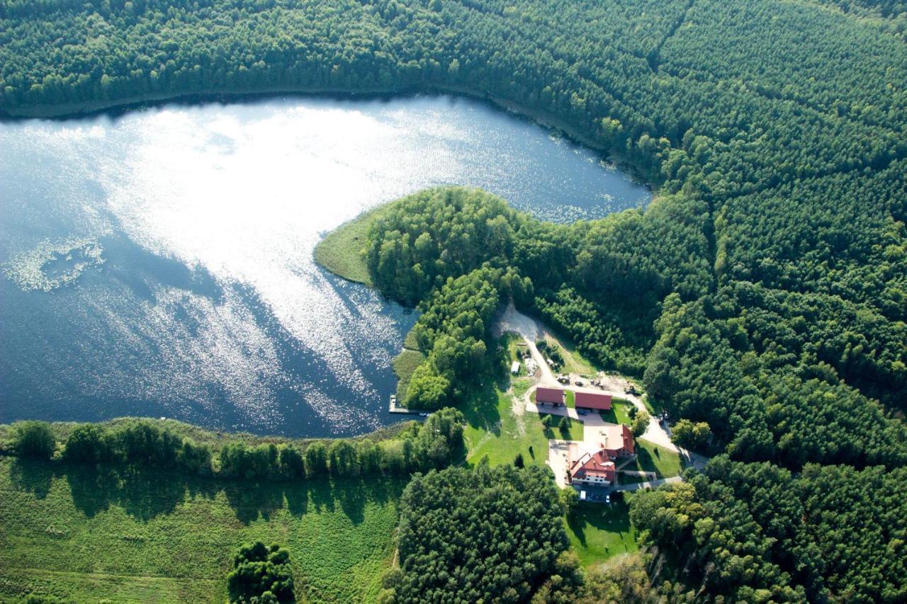 Kwatera W Lesniczowce Czarne Karszanek Exterior foto